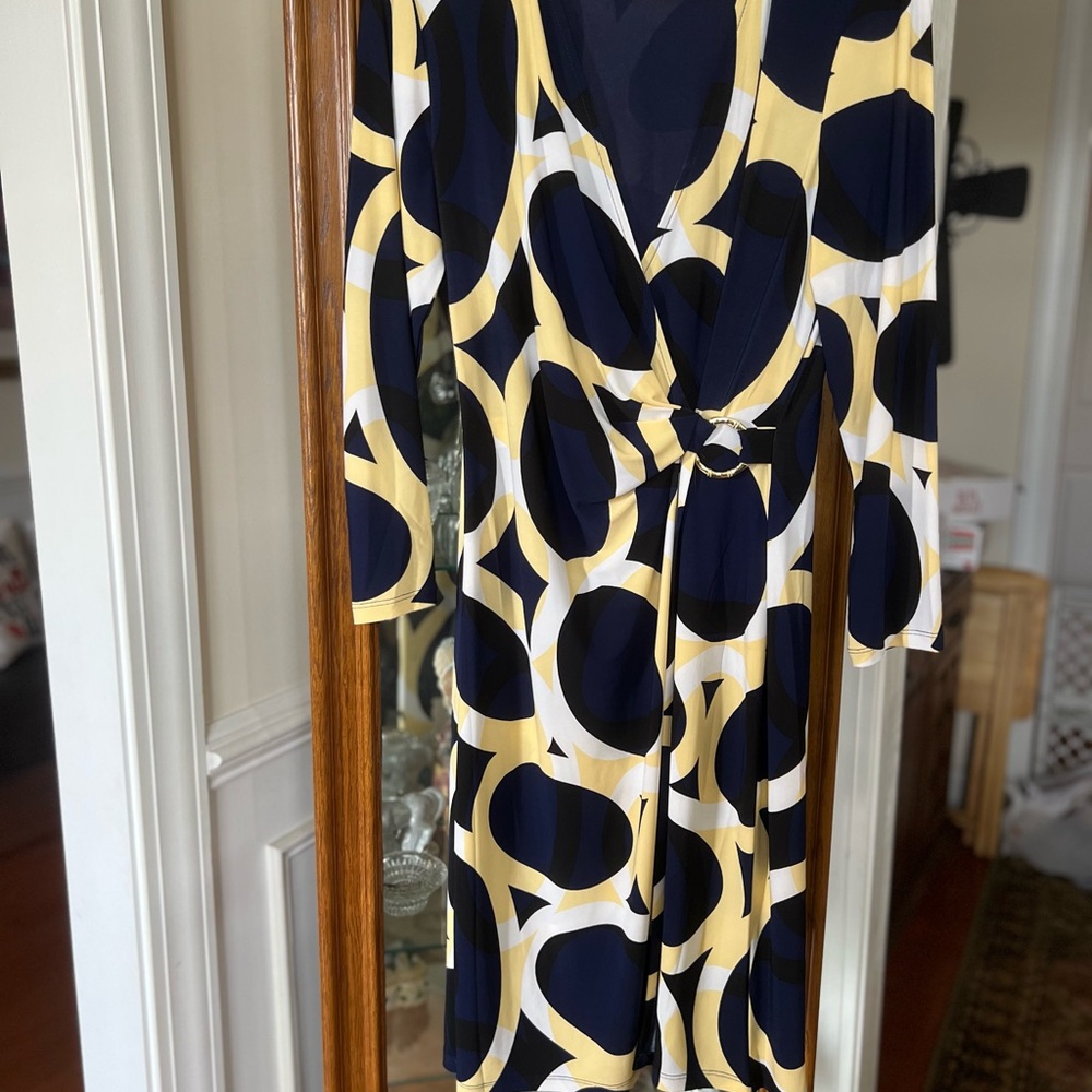 Ladies dress